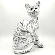 Laden Sie das Bild in den Galerie-Viewer, Deko Katze "Modern Art"
