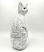 Laden Sie das Bild in den Galerie-Viewer, Deko Katze "Modern Art"
