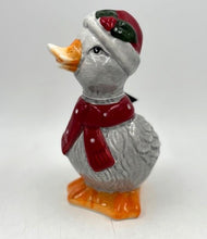 Laden Sie das Bild in den Galerie-Viewer, Weihnachtsgans
